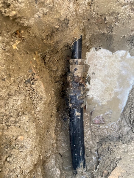 Plombier pour réparation de fuite non destructive sous une terrasse à Bordeaux sud