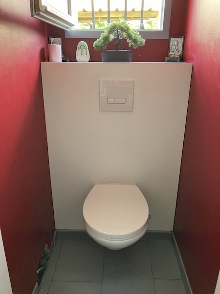 Remplacement d'un WC classique pour un bâti support à Bordeaux Nansouty